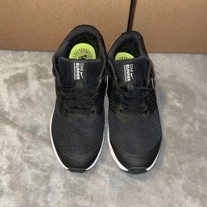 Nike Star Runner 2 Youth Size 4